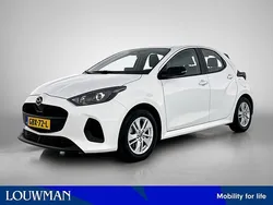Wit Gebruikt 2024 Mazda 2 Center-Line Hatchback | € 23.335 (Eerlijke prijs)