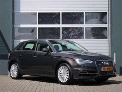 Bruin, metallic lak Gebruikt 2015 Audi A3 Sportback e-tron Attraction Sedan | € 7.999 (Eerlijke prijs)