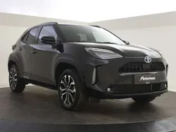 Zwart Gebruikt 2023 Toyota Yaris Cross Edition SUV | € 28.700 (Eerlijke prijs)
