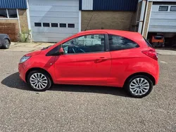 Rood Gebruikt 2009 Ford Ka Titanium Hatchback | € 1.499 (Eerlijke prijs)
