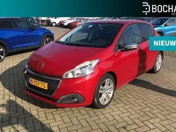 Rood Gebruikt 2017 Peugeot 208 Hatchback | € 7.200 (Eerlijke prijs)