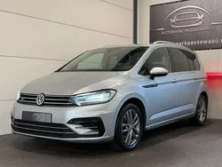 Grijs Gebruikt 2019 VW Touran R-line MPV | € 17.450