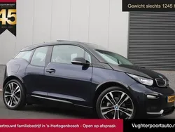 Blauw, metallic lak Gebruikt 2019 BMW i3 Sport Line Hatchback | € 19.940 (Eerlijke prijs)