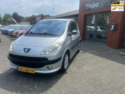 Grijs Gebruikt 2006 Peugeot 1007 Hatchback | € 2.850 (Iets duurder)