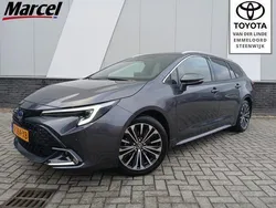 Grijs, metallic lak Gebruikt 2024 Toyota Corolla Edition Stationwagen | € 32.400 (Iets duurder)