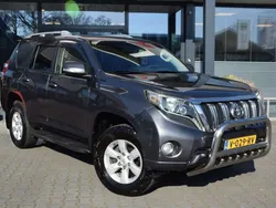 Grijs, metallic lak Gebruikt 2017 Toyota Land Cruiser SUV | € 26.614
