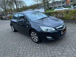 Zwart Gebruikt 2011 Opel Astra Edition Hatchback | € 3.000 (Eerlijke prijs)
