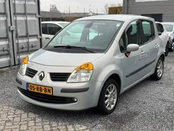 Grijs Gebruikt 2005 Renault Modus Luxe MPV | € 3.650 (Eerlijke prijs)