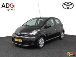 Zwart Gebruikt 2014 Toyota Aygo Hatchback | € 6.950 (Duur)