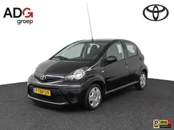 Zwart Gebruikt 2014 Toyota Aygo Hatchback | € 7.450 (Duur)