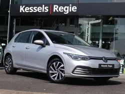 Grijs Gebruikt 2021 VW Golf VIII Style Hatchback | € 24.950 (Goede deal)