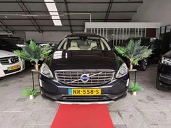 Blauw Gebruikt 2017 Volvo XC60 SUV | € 15.999