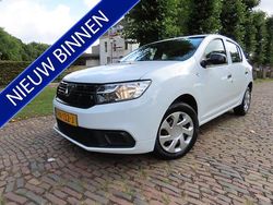Wit Gebruikt 2018 Dacia Sandero Ambiance Hatchback | € 4.950 (Goede deal)