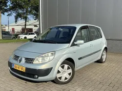 Grijs Gebruikt 2004 Renault Scénic II Dynamique MPV | € 1.499 (Eerlijke prijs)