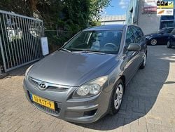 Grijs (metallic) Gebruikt 2010 Hyundai i30 Active Stationwagen | € 750 (Super prijs)