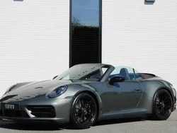 Groen, metallic lak Gebruikt 2022 Porsche 911 Carrera GTS Cabriolet | € 199.500 (Eerlijke prijs)