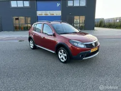 Rood Gebruikt 2010 Dacia Sandero Stepway Hatchback | € 4.450 (Eerlijke prijs)
