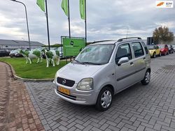 Grijs Gebruikt 2001 Opel Agila Comfort Hatchback | € 1.199 (Eerlijke prijs)