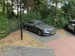 Grijs Gebruikt 2017 Mercedes E200 Business Sedan | € 16.500 (Eerlijke prijs)