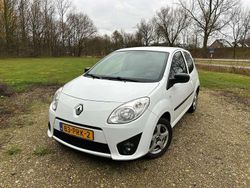 Wit Gebruikt 2011 Renault Twingo Collection Hatchback | € 2.750 (Eerlijke prijs)