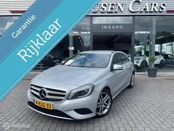 Grijs, metallic lak Gebruikt 2013 Mercedes A180 Ambition Hatchback | € 12.950 (Eerlijke prijs)