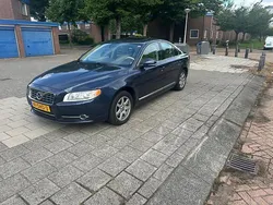 Blauw, metallic lak Gebruikt 2011 Volvo S80 Summum Sedan | € 4.300