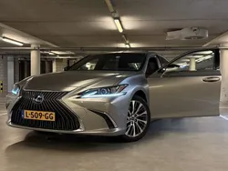 Gebruikt 2021 Lexus ES300 Business Edition Sedan | € 39.000 (Duur)