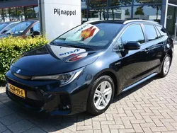 Zwart Gebruikt 2021 Suzuki Swace Style Stationwagen | € 23.950 (Iets duurder)
