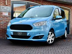 Blauw Gebruikt 2015 Ford Tourneo Courier Titanium MPV | € 11.450 (Eerlijke prijs)