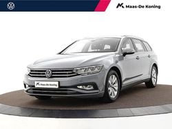 Grijs Gebruikt 2023 VW Passat Business Stationwagen | € 31.880 (Goede deal)