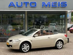 Beige, metallic lak Gebruikt 2006 Renault Mégane Cabriolet Cabriolet | € 2.295 (Eerlijke prijs)
