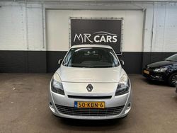 Grijs, metallic lak Gebruikt 2009 Renault Grand Scénic III Dynamique MPV | € 2.650 (Eerlijke prijs)