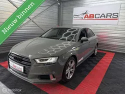 Grijs Gebruikt 2020 Audi A3 Sport Sedan | € 18.995 (Goede deal)