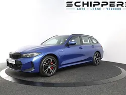 Blauw Gebruikt 2024 BMW 330 M Sport Stationwagen | € 49.900 (Eerlijke prijs)