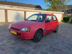 Rood Gebruikt 1997 Toyota Starlet Hatchback | € 999 (Eerlijke prijs)
