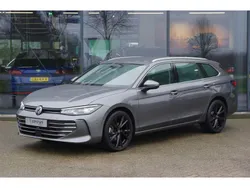 Grijs, metallic lak Gebruikt 2024 VW Passat Business Stationwagen | € 34.950 (Super prijs)