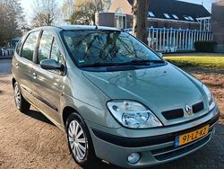 Gebruikt 2003 Renault Scénic MPV | € 1.400 (Eerlijke prijs)