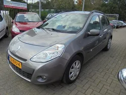 Grijs Gebruikt 2010 Renault Clio GrandTour Business Stationwagen | € 2.950 (Goede deal)