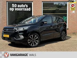 Zwart Gebruikt 2017 Ford Kuga ST-Line SUV | € 16.950 (Eerlijke prijs)