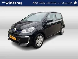 Zwart Gebruikt 2021 VW e-up! Hatchback | € 14.450 (Eerlijke prijs)