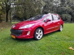 Rood Gebruikt 2008 Peugeot 308 MPV | € 3.490 (Duur)
