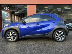 Blauw Gebruikt 2023 Toyota Aygo Pulse Hatchback | € 16.950 (Eerlijke prijs)