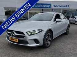 Grijs Gebruikt 2023 Mercedes A250 Luxury Sedan | € 32.950 (Goede deal)