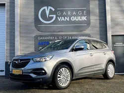 Grijs, metallic lak Gebruikt 2018 Opel Grandland X SUV | € 13.995 (Eerlijke prijs)