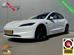 Wit Gebruikt 2024 Tesla Model 3 Sedan | € 36.995 (Iets duurder)