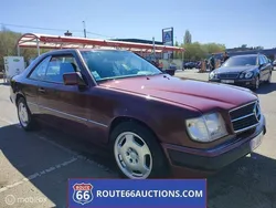 Rood Gebruikt 1993 Mercedes 230 Coupé | € 4.770