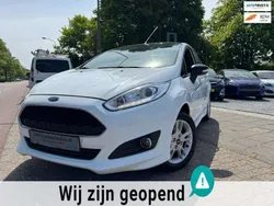 Wit Gebruikt 2016 Ford Fiesta ST-Line Hatchback | € 7.995 (Eerlijke prijs)