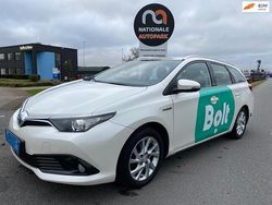 Wit Gebruikt 2016 Toyota Auris Touring Sports Stationwagen | € 4.995