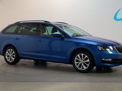 Blauw Gebruikt 2020 Skoda Octavia Business Line Stationwagen | € 14.750 (Goede deal)