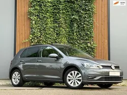 Grijs Gebruikt 2017 VW Golf VII Highline Hatchback | € 19.950 (Eerlijke prijs)